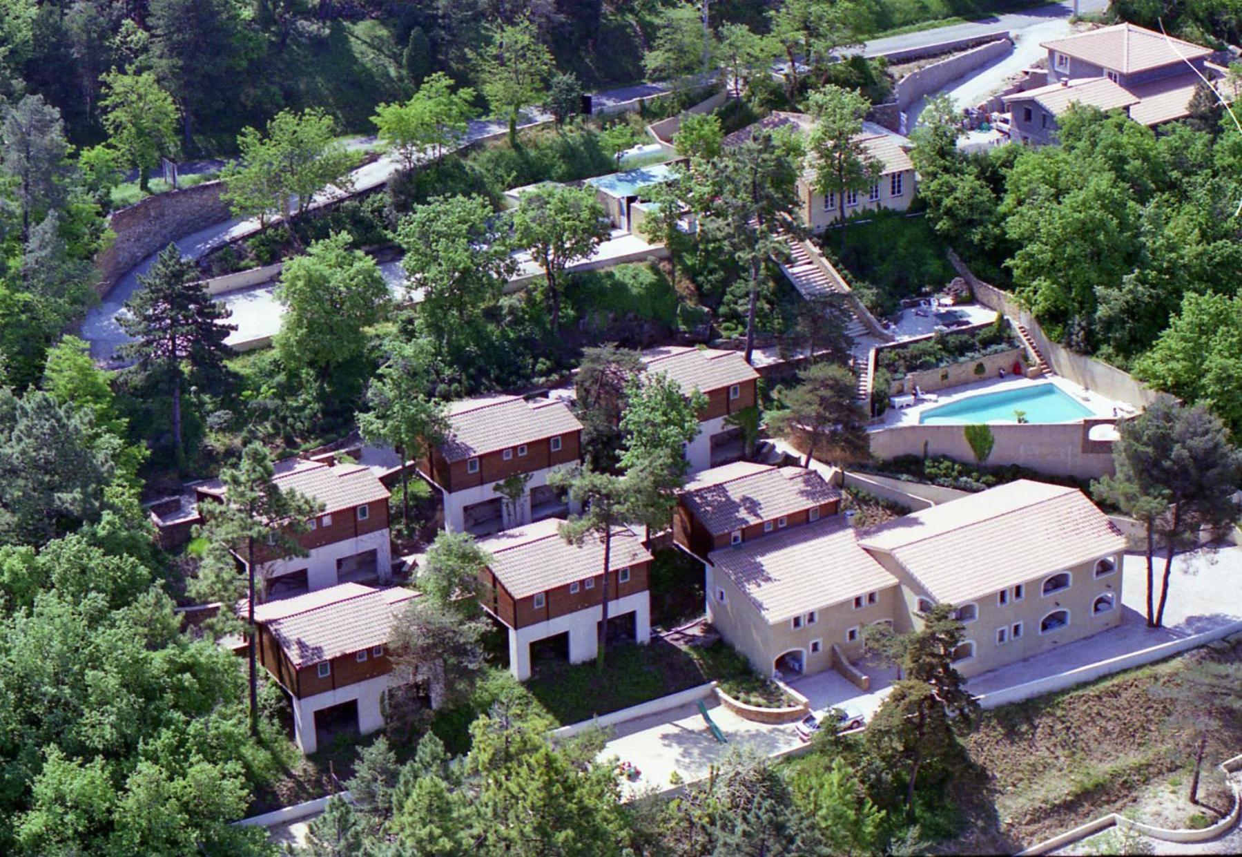 Apartamento Pousterle De Sabran - Piscine & Hammam Exterior foto