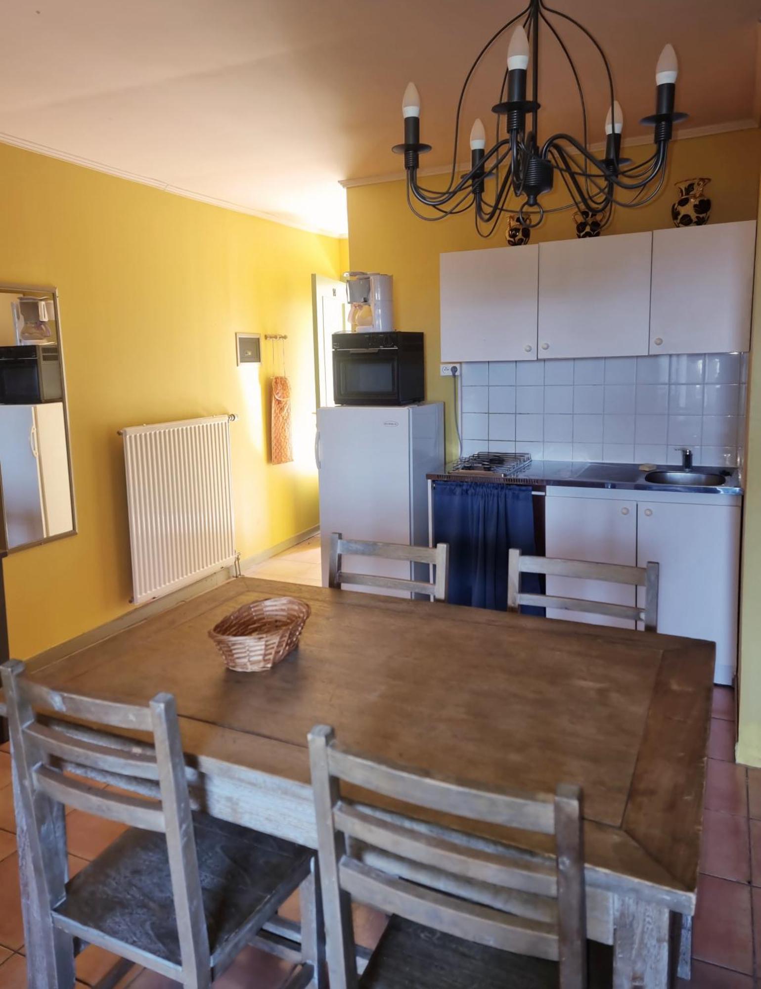 Apartamento Pousterle De Sabran - Piscine & Hammam Habitación foto