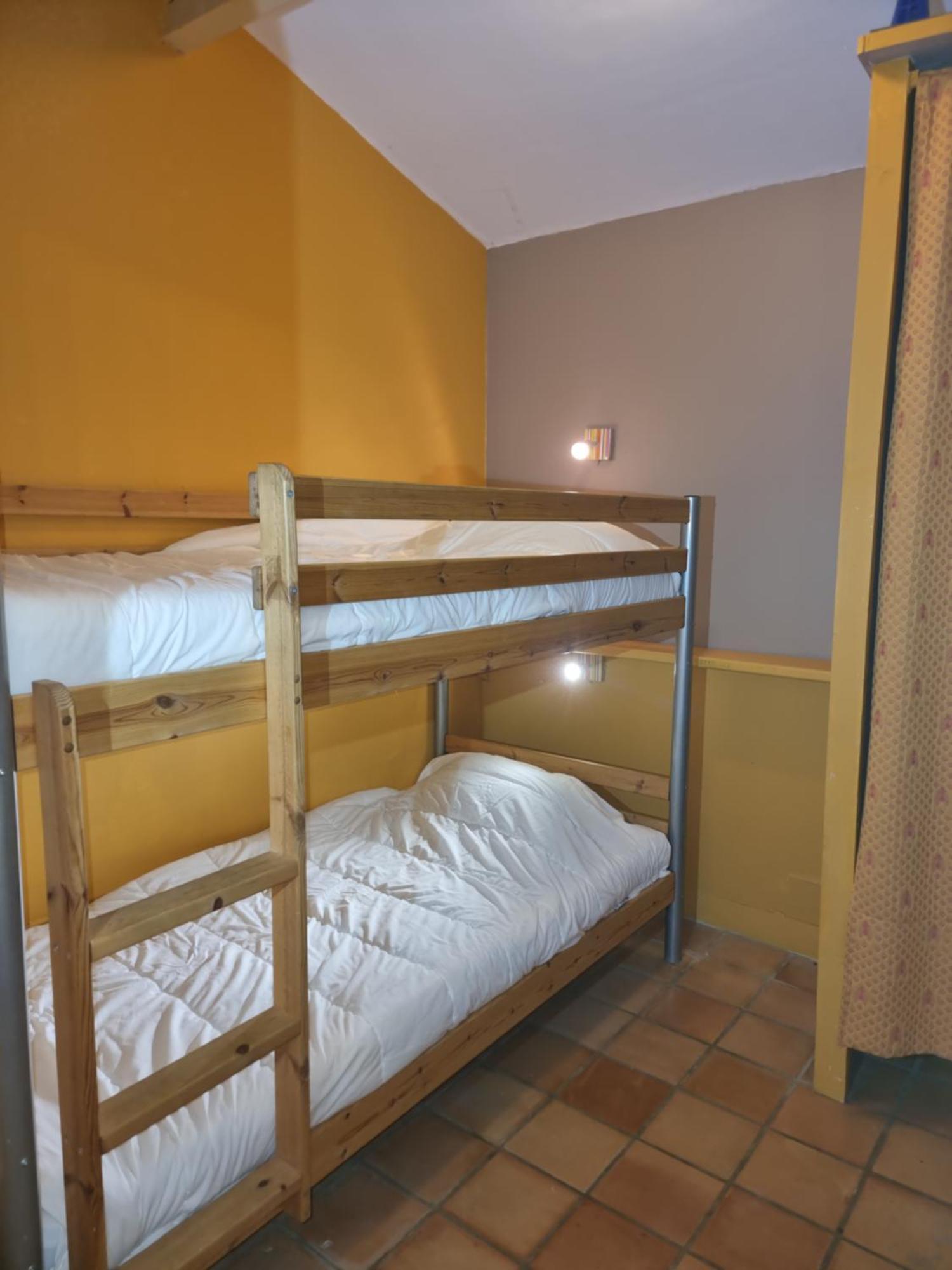 Apartamento Pousterle De Sabran - Piscine & Hammam Habitación foto