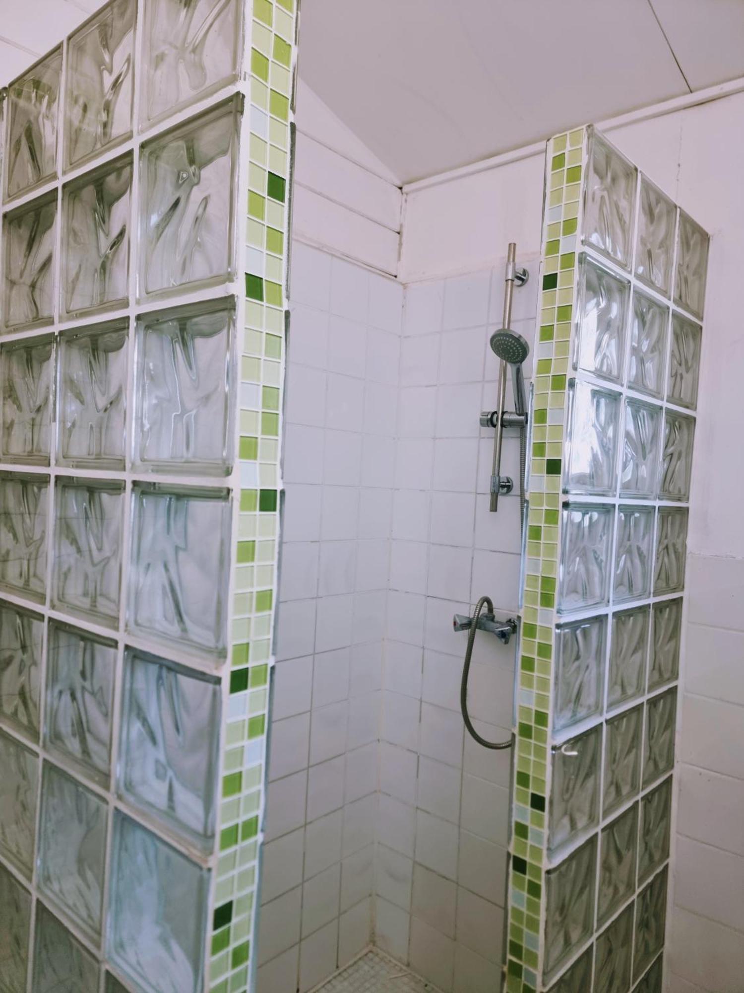 Apartamento Pousterle De Sabran - Piscine & Hammam Habitación foto